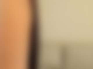 Live cam show with hannah - Middle Aged on TeamSkeetLive
