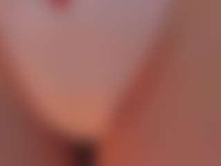 Live cam show with ameliegraham - Blonde Hair on Adult Interactions