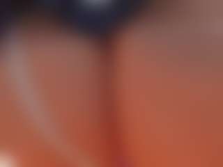 Live cam show with ameliegraham - Brown Eyes Blonde Hair on Camsoda Late Night