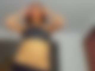 Live cam show with Raxela-Sweets - Average on Camsoda