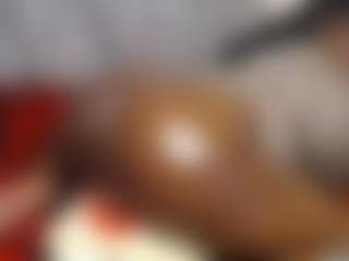 Live cam show with DangerCurvy - Ebony on Camiplay Live