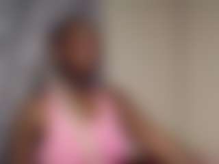 Live cam show with DangerCurvy - Ebony on Camsoda