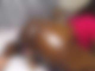 Live cam show with DangerCurvy - Black Shaved Pussy on Streamer API