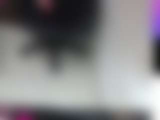 selenhax MILF webcam performer live streaming