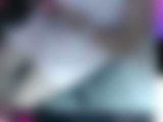 selenhax MILF webcam performer live streaming