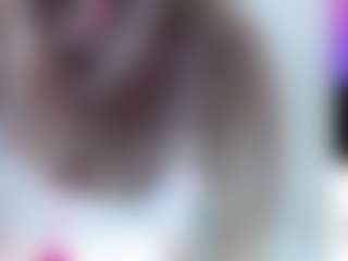 Live cam show with selenhax - Sexcam on Milfs Live