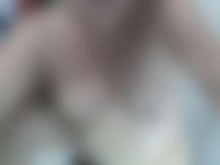 Live cam show with selenhax - Small Ass on Cam Slut