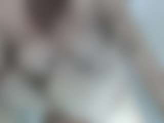 selenhax MILF webcam performer live streaming