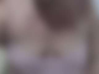 Live cam show with selenhax - Wet on Milfs Live