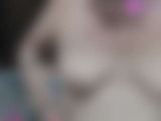 selenhax MILF webcam performer live streaming