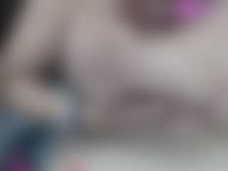 selenhax MILF webcam performer live streaming