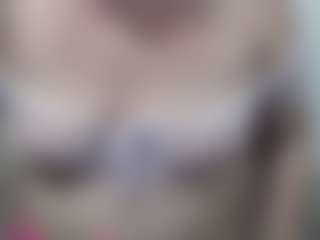 Live cam show with selenhax - Glasses on AdultVida.com