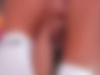 Live cam show with SharomRoss - Deepthroat on boobsie.com