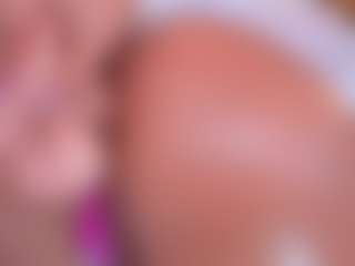 SharomRoss's Live Sex Cam Show