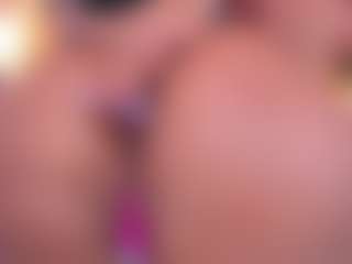 SharomRoss's Live Sex Cam Show