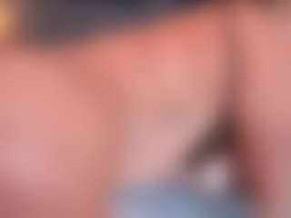 Live cam show with SharomRoss - Fuck Machine on Cam Slut