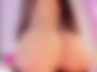 charlottesweetxx's Live Sex Cam Show