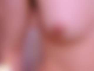 Live cam show with Jin harrison - Gamer Athletic on Camsoda
