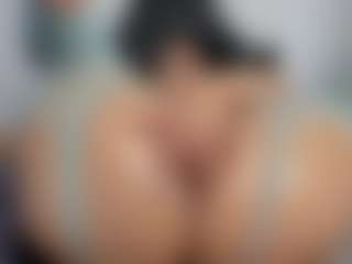 mollyy-rosse's Live Sex Cam Show