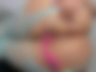 mollyy-rosse's Live Sex Cam Show