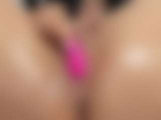 mollyy-rosse's Live Sex Cam Show