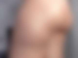 mollyy-rosse's Live Sex Cam Show