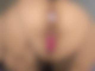 mollyy-rosse's Live Sex Cam Show