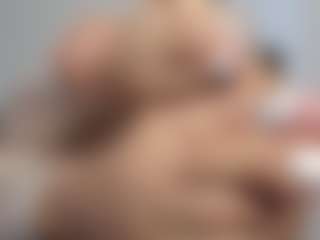 mollyy-rosse's Live Sex Cam Show