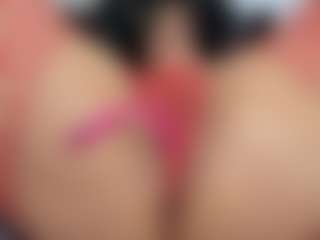 mollyy-rosse's Live Sex Cam Show