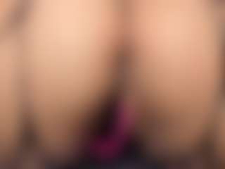 mollyy-rosse's Live Sex Cam Show