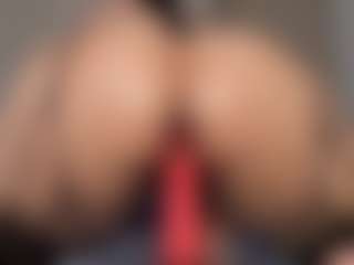 mollyy-rosse's Live Sex Cam Show