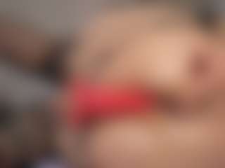 mollyy-rosse's Live Sex Cam Show