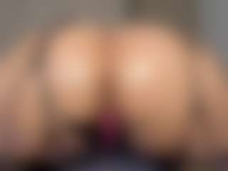 mollyy-rosse's Live Sex Cam Show