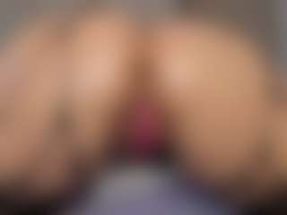 mollyy-rosse's Live Sex Cam Show