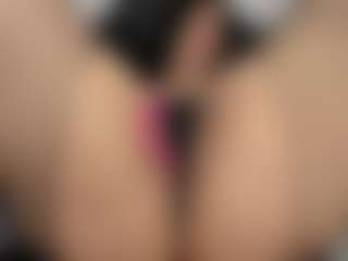mollyy-rosse's Live Sex Cam Show