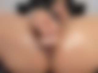 mollyy-rosse's Live Sex Cam Show