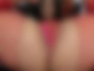 mollyy-rosse's Live Sex Cam Show