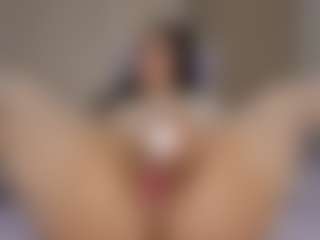 mollyy-rosse's Live Sex Cam Show