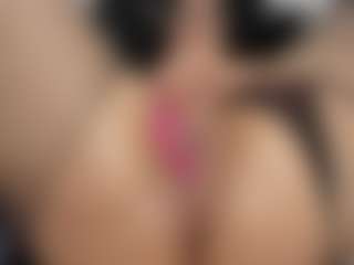 mollyy-rosse's Live Sex Cam Show