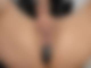 mollyy-rosse's Live Sex Cam Show