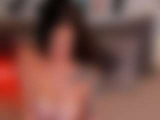Live cam show with CassyCain - Athletic BBW on Mixed Magazine Live
