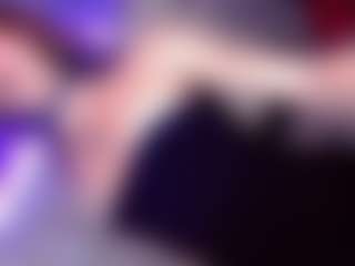 Live cam show with Emmily-Sofia - Lean on Camsoda