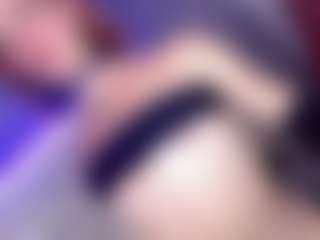 Live cam show with Emmily-Sofia - Flat Chested on CamClone