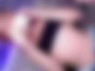 Live cam show with Emmily-Sofia - Tease on eurowanks.com
