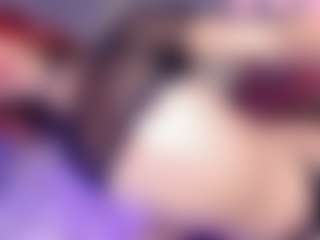 Live cam show with Emmily-Sofia - Lean on dropp.cam
