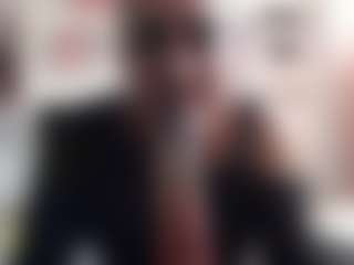 Live cam show with la-gatabk - Smoking on AdultVida.com