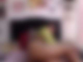 Live cam show with la-gatabk - Middle Aged on Soda Cam