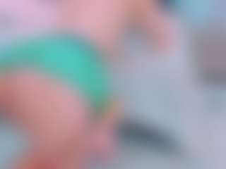 Live cam show with EmilySaaenz - Orgasm on hrnylive.com
