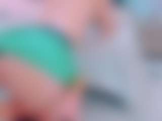 Live cam show with EmilySaaenz - Brown Eyes on studioflirtlive.com