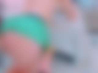 EmilySaaenz's Live Sex Cam Show
